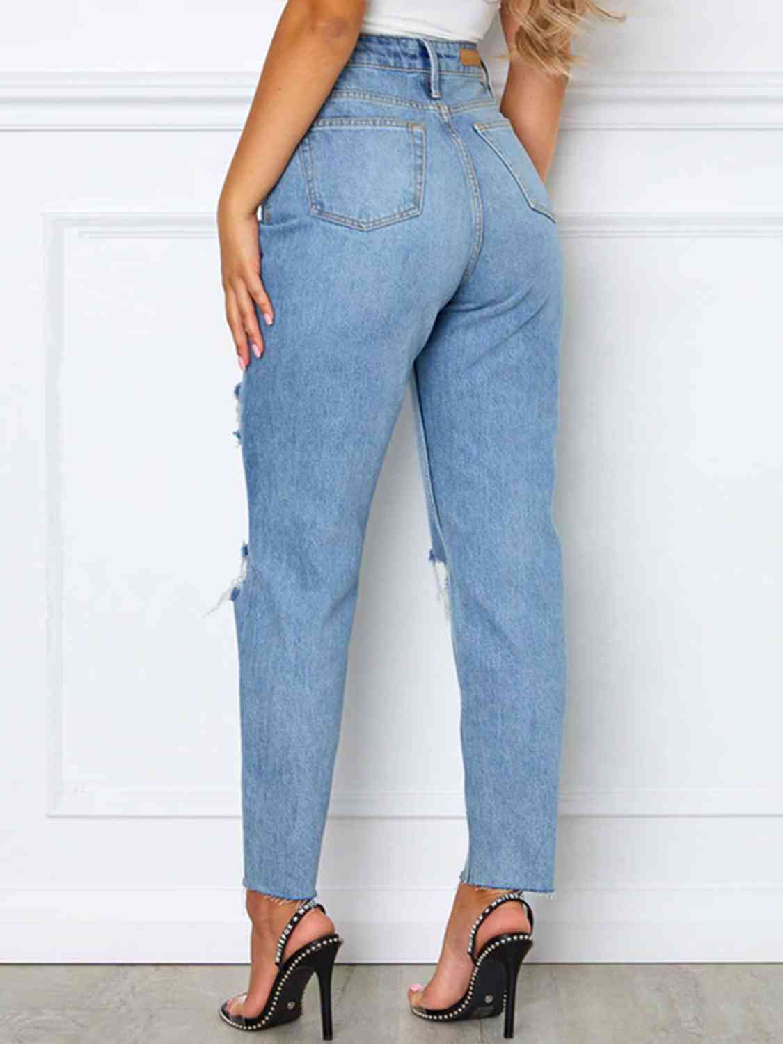 Distressed High Waist Jeans