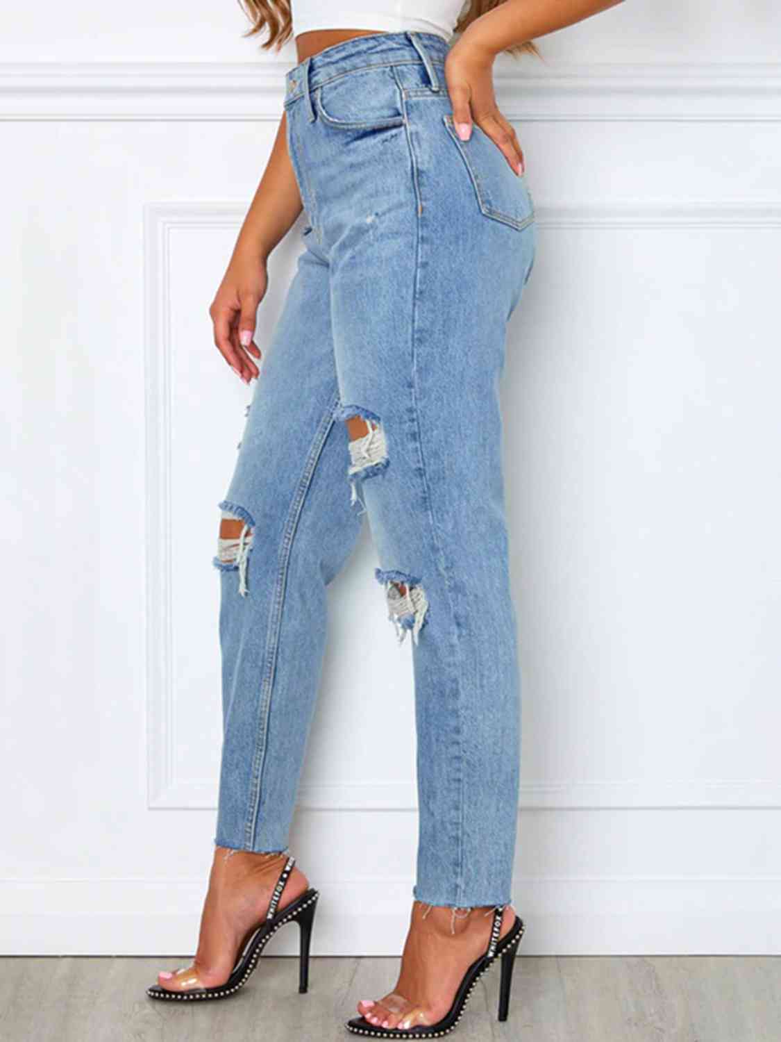 Distressed High Waist Jeans